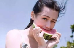 娱乐吃瓜头像女生可爱版,娱乐吃瓜头像女生可爱版，萌化你的视觉体验